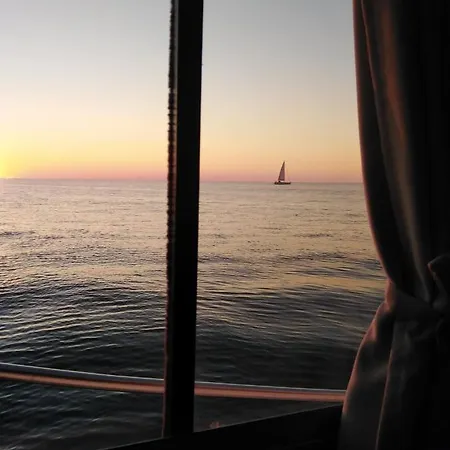 Diamante Douro - Boat Hotel en barco Vila Nova de Gaia