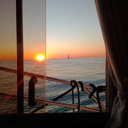 Diamante Douro - Boat Hotel en barco Vila Nova de Gaia